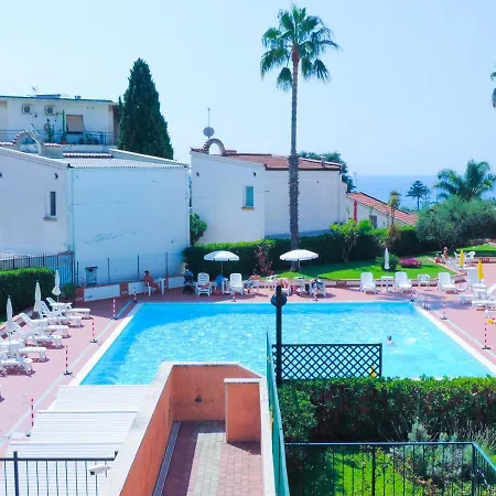 H11 Baia Sole - Ariston - Piscina Apartment